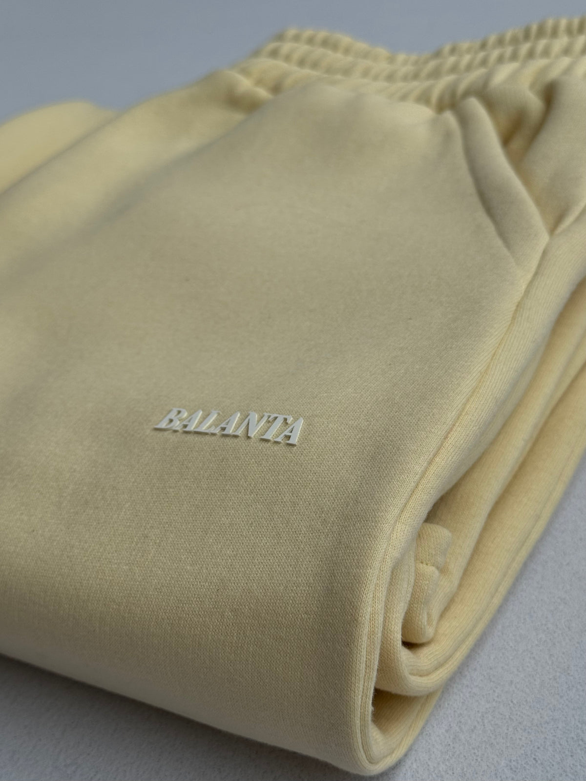 Sudadera Jogger  Clásica Amarilla
