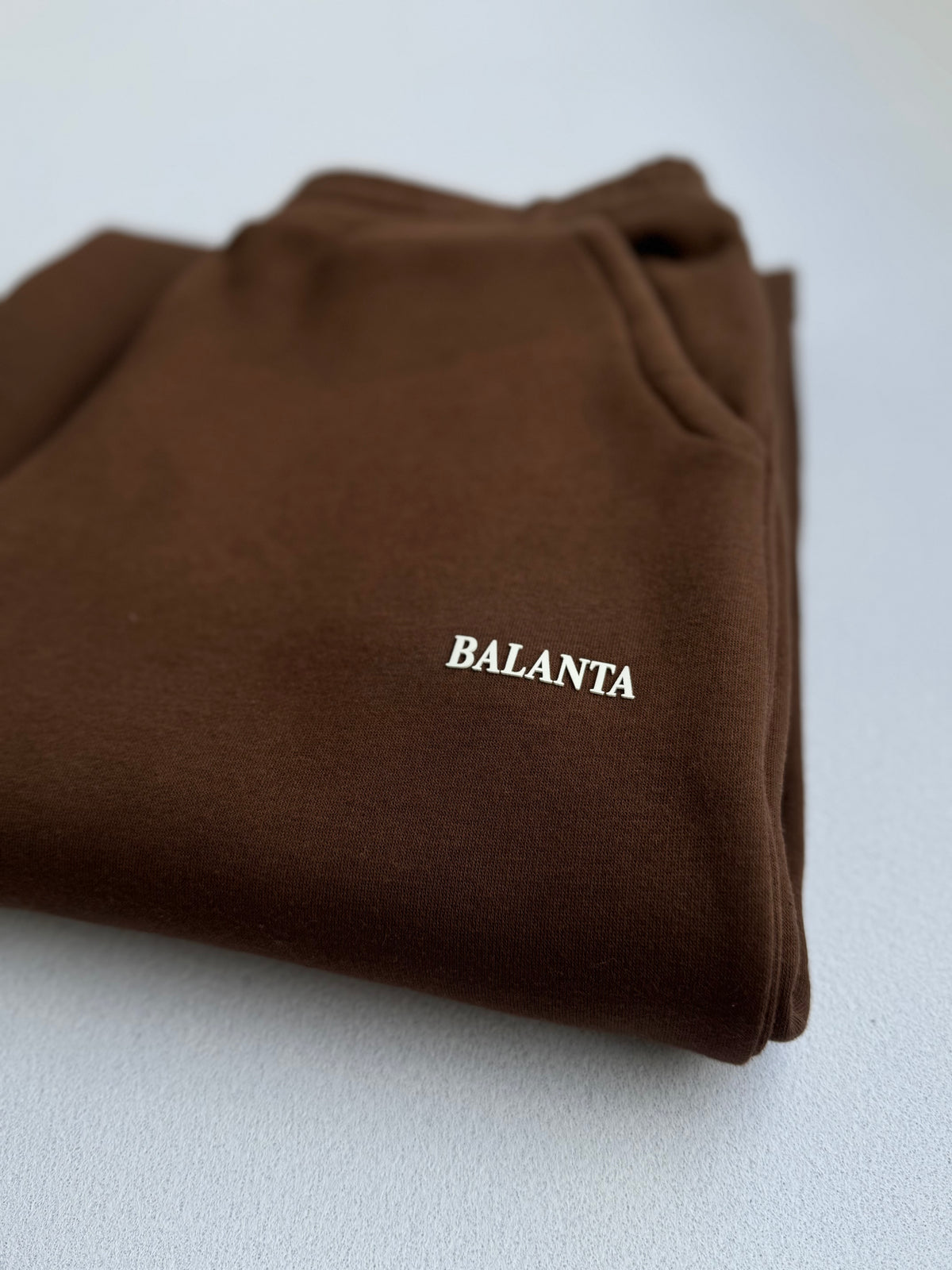 Sudadera Clásica Chocolate