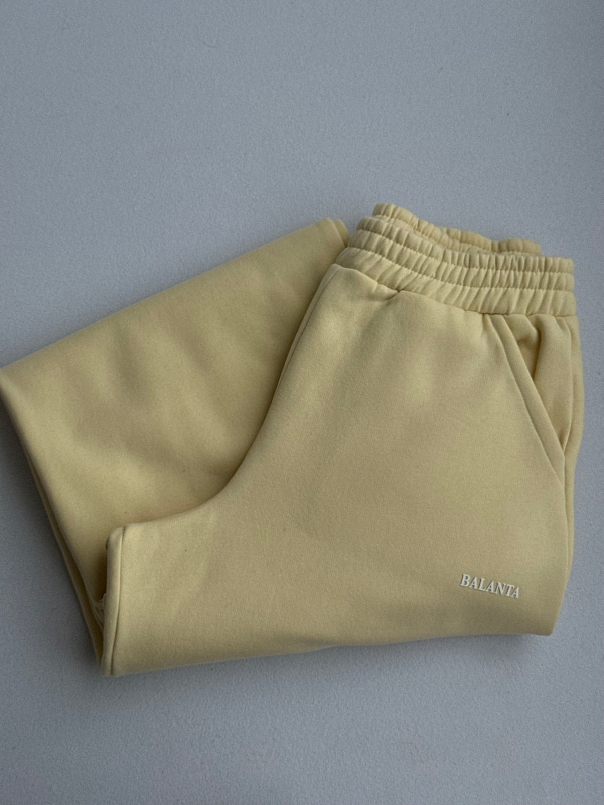 Sudadera Jogger  Clásica Amarilla